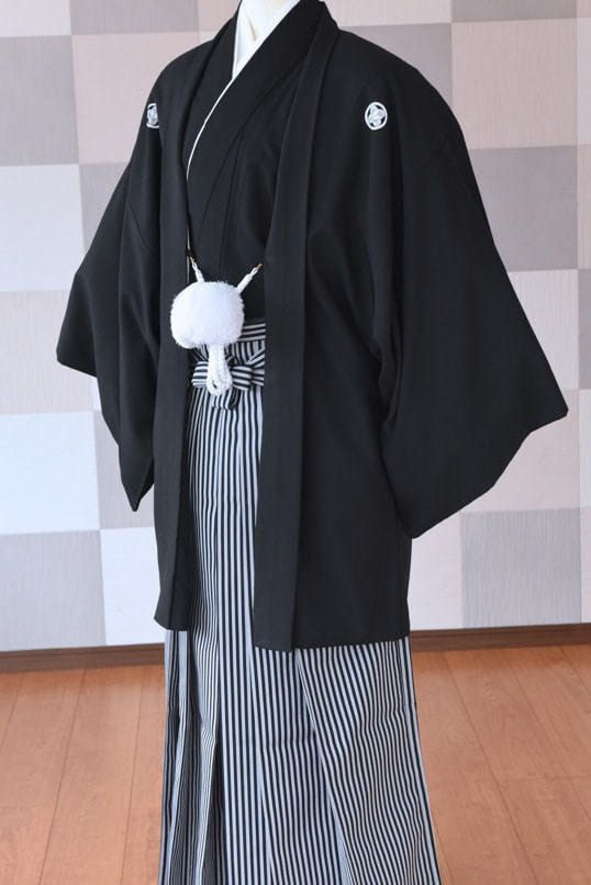 和婚用の紋付羽織袴の写真