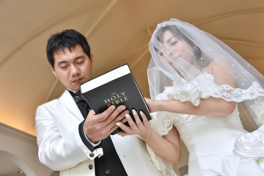 データ付きのフォトウエディングと写真だけの結婚式