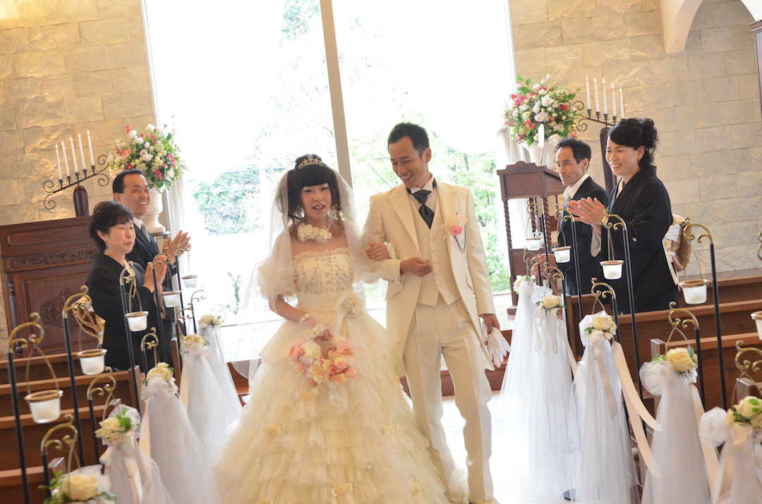データ付きのフォトウエディングと写真だけの結婚式