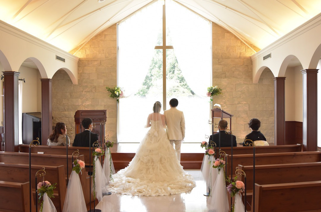 データ付きのフォトウエディングと写真だけの結婚式