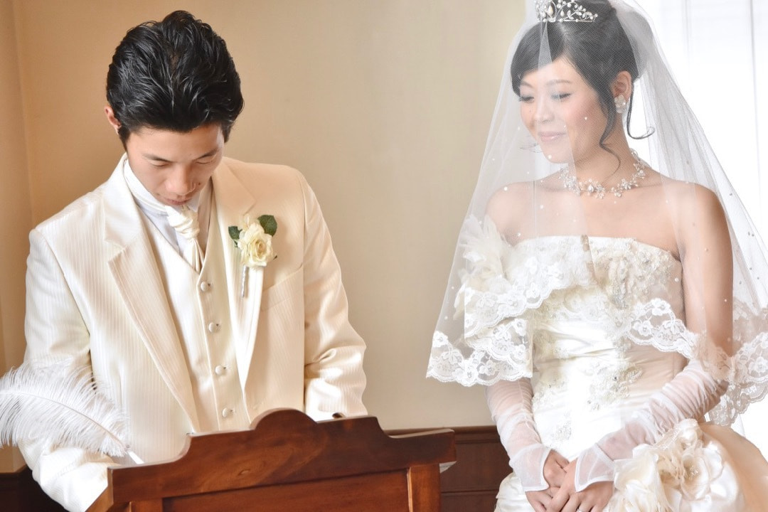 データ付きのフォトウエディングと写真だけの結婚式