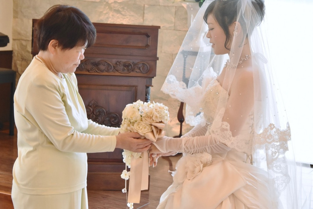データ付きのフォトウエディングと写真だけの結婚式