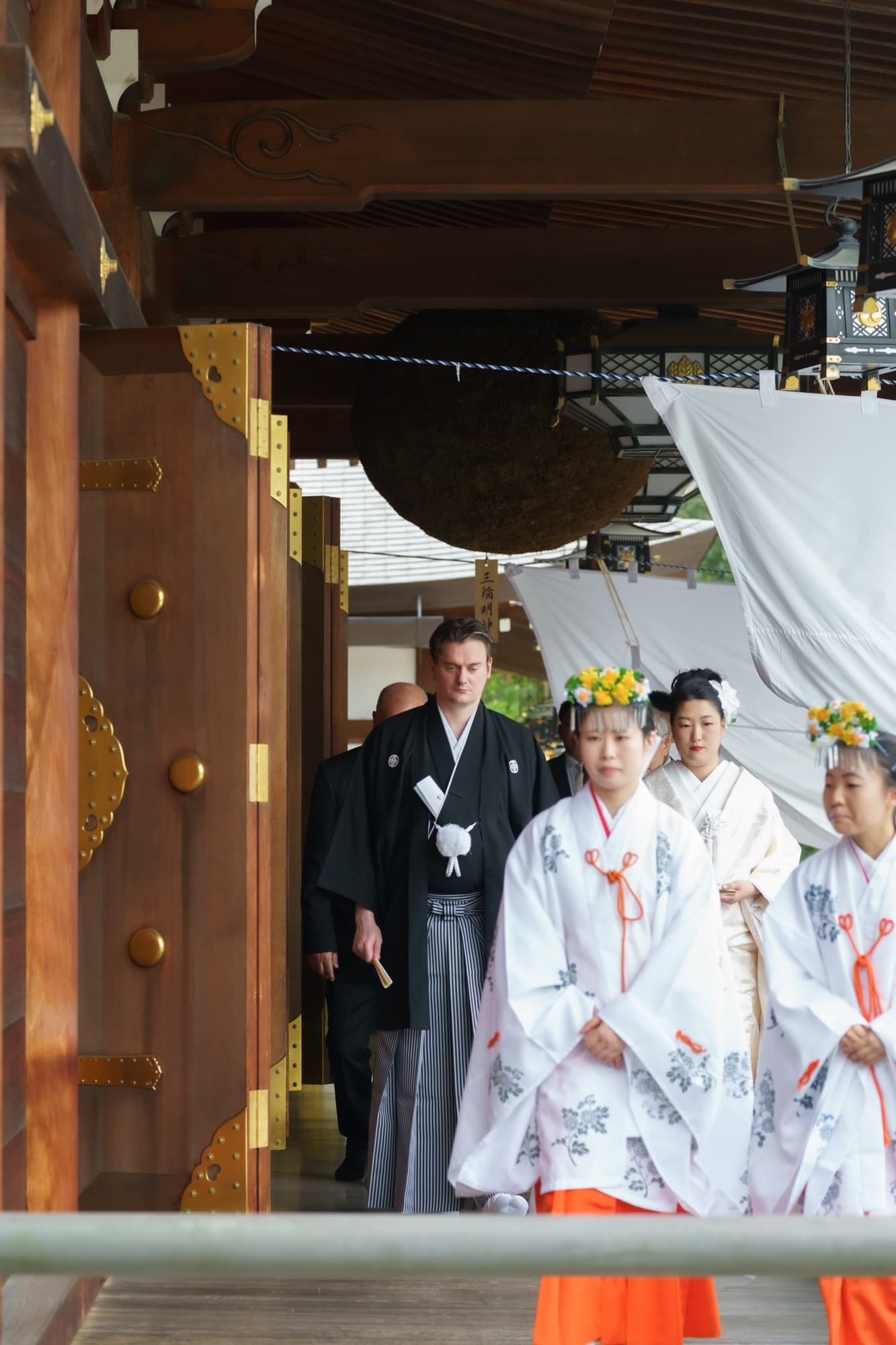 神社で結婚式の白無垢の花嫁