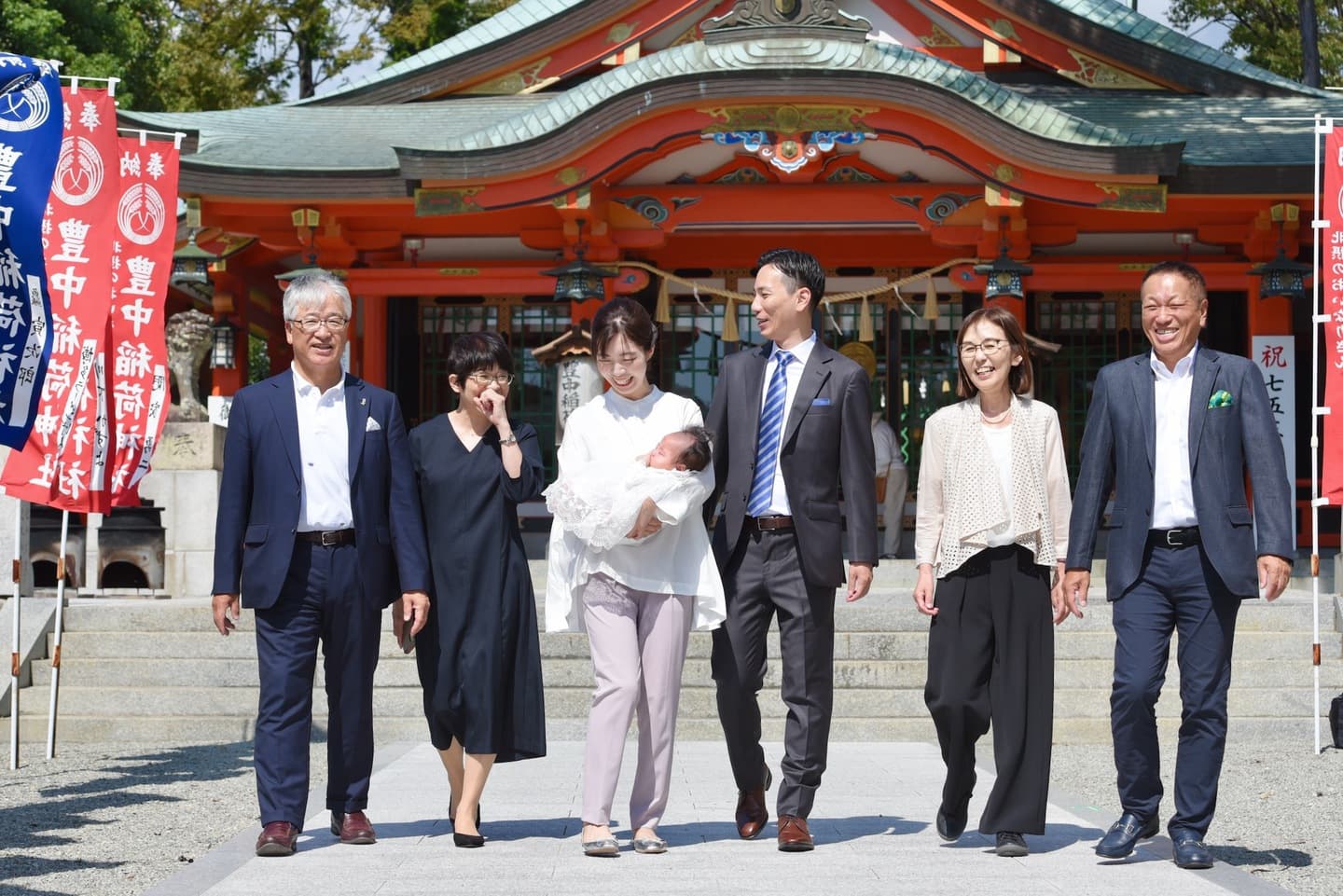 お宮参りや七五三の子供の写真