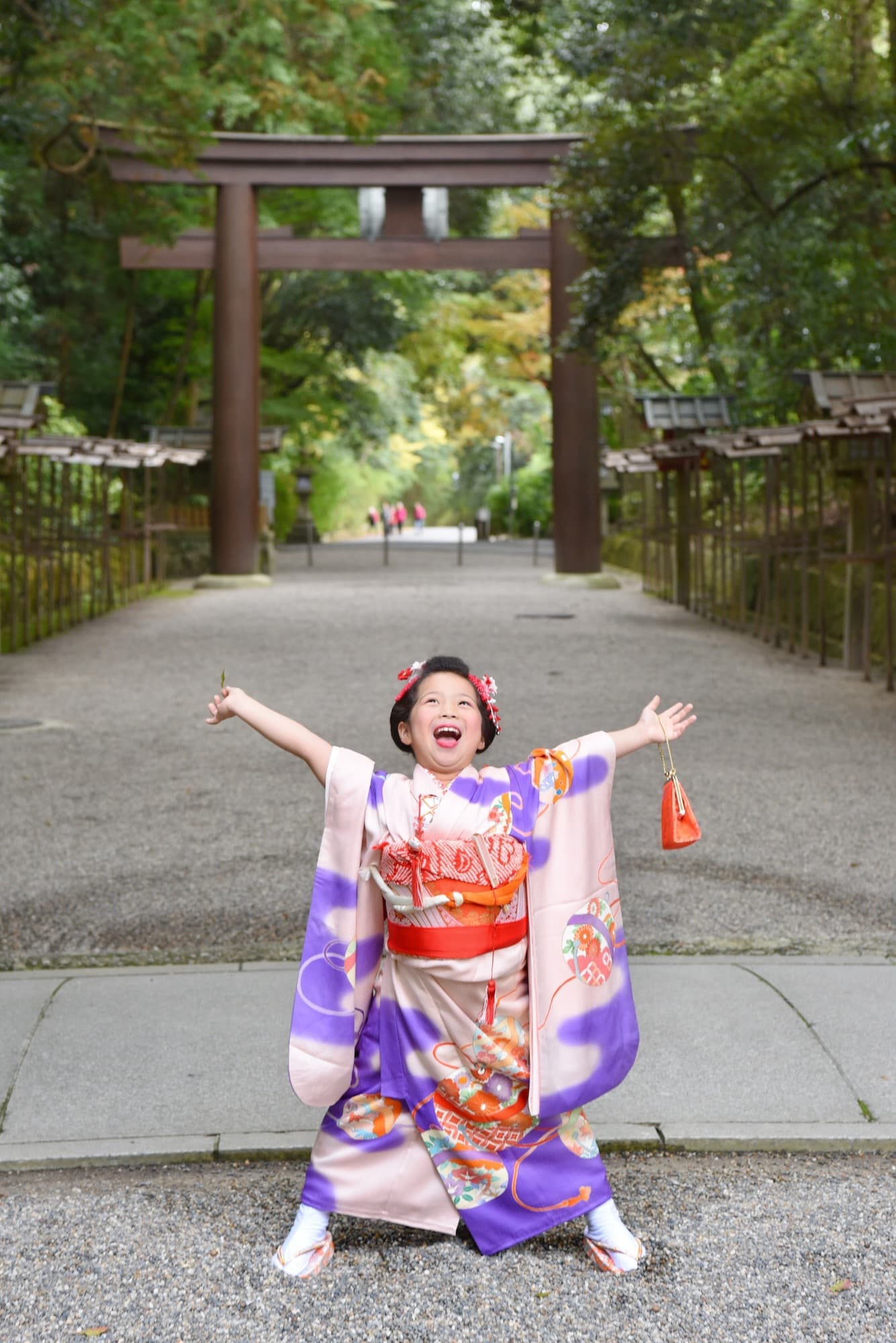 お宮参りや七五三の子供の写真