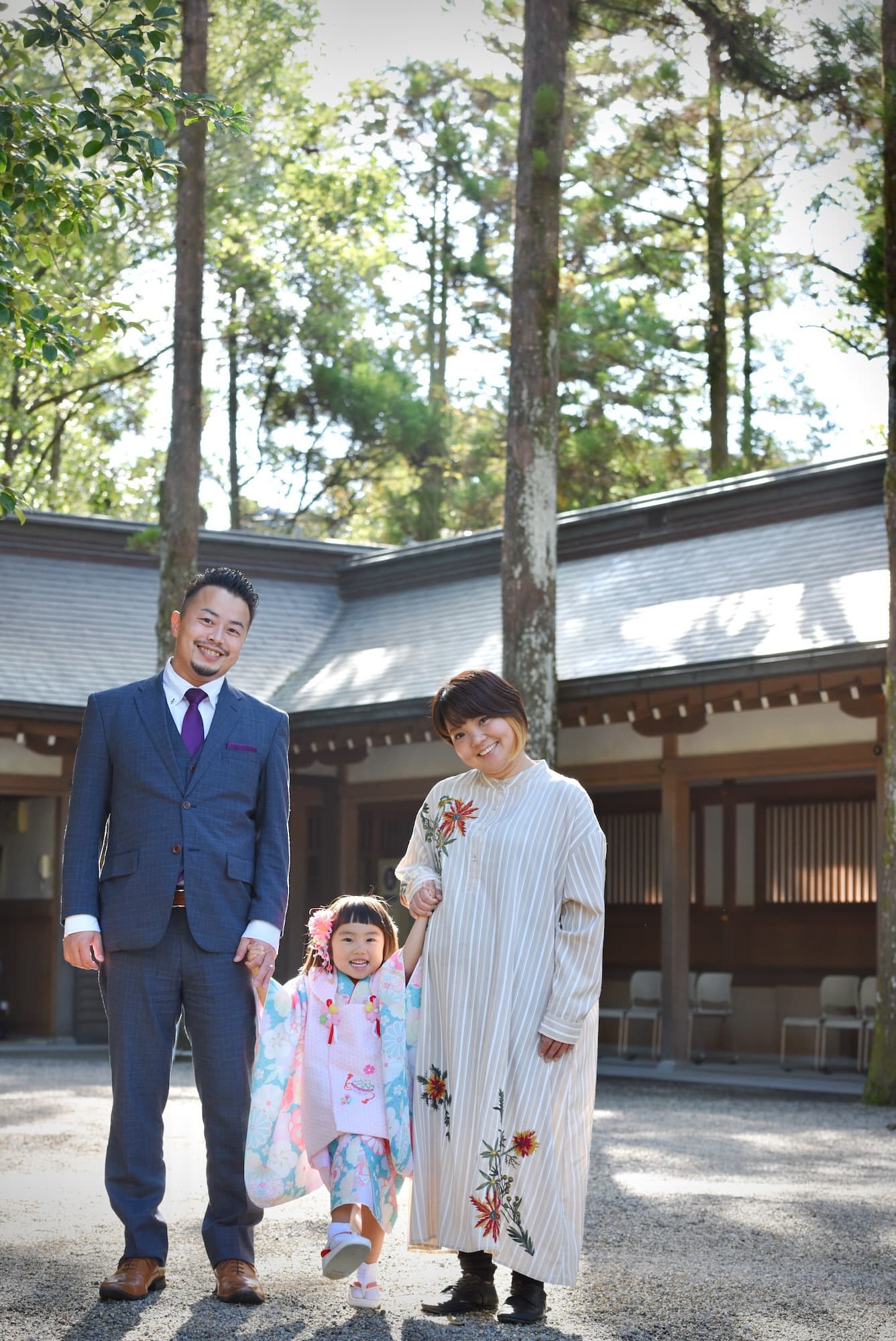 お宮参りや七五三の子供の写真