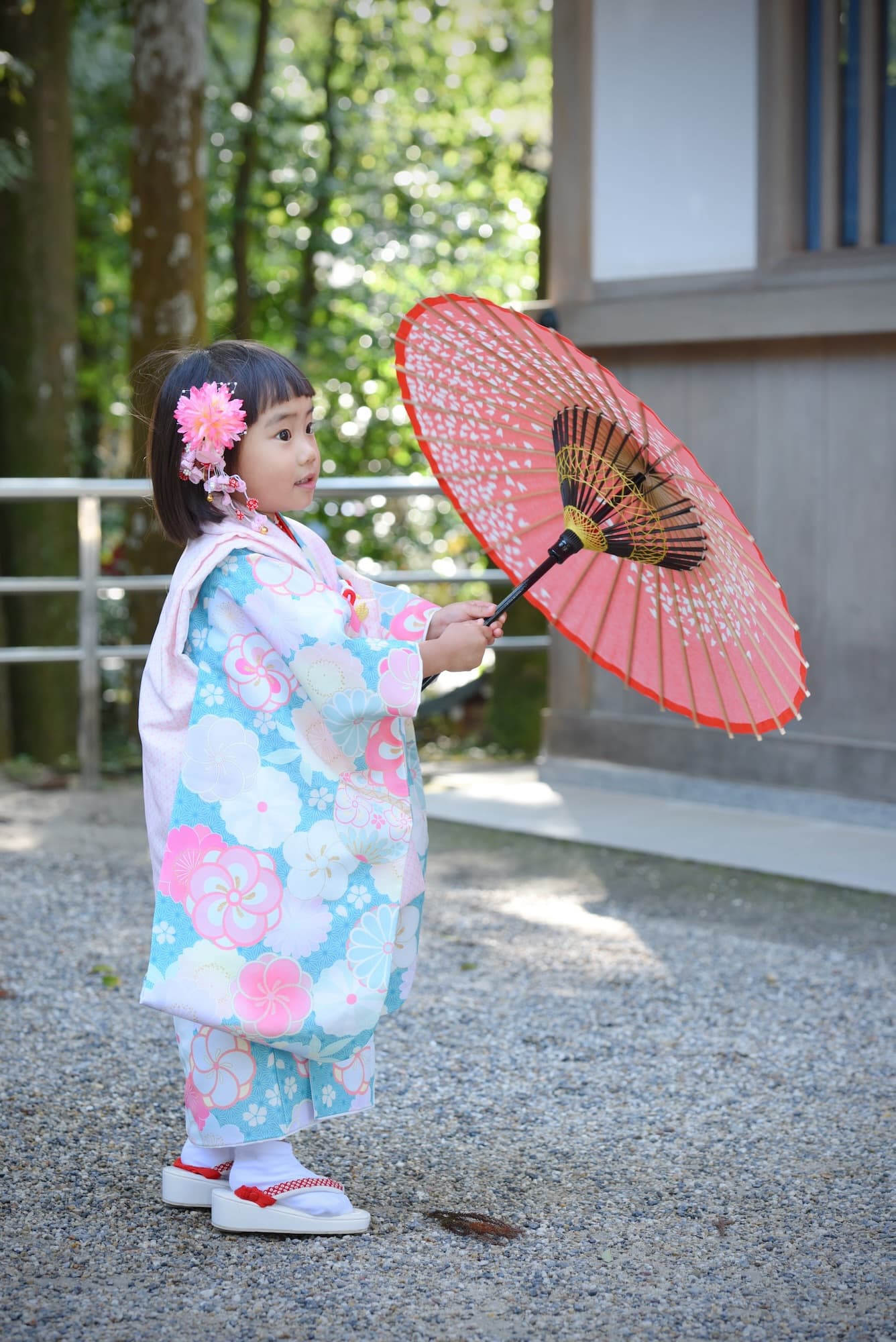 お宮参りや七五三の子供の写真