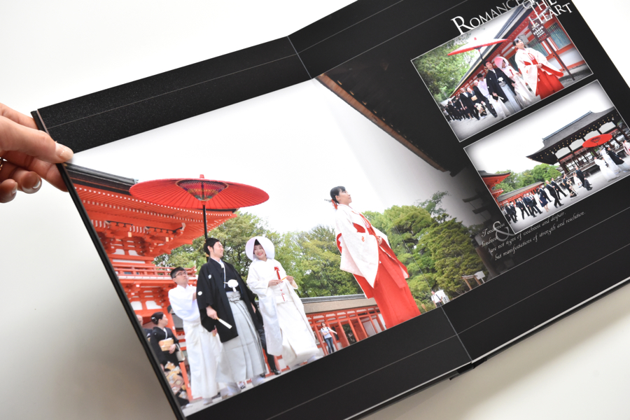 手作りで、自作では出来ない外注のフォトアルバムの中で安いリーズナブルで両親へのプレゼントに人気なフォトブック