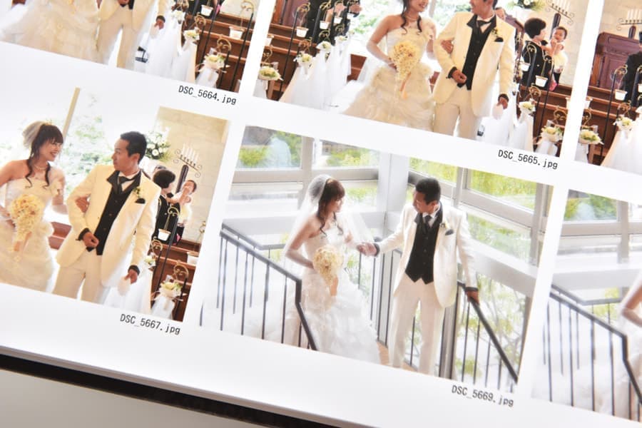 手作りで、自作では出来ない外注のフォトアルバムの中で一番格安でリーズナブルで両親へのプレゼントに人気なフォトブック