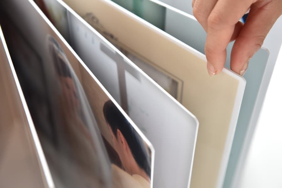 手作りで、自作では出来ない外注のフォトアルバムの中で安いリーズナブルで両親へのプレゼントに人気なフォトブック