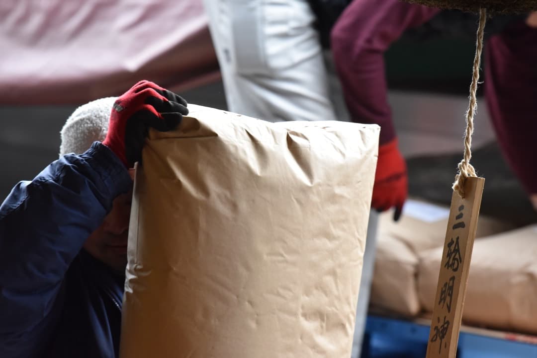 三諸杉、今西酒造のパンフレット、ホームページ用写真