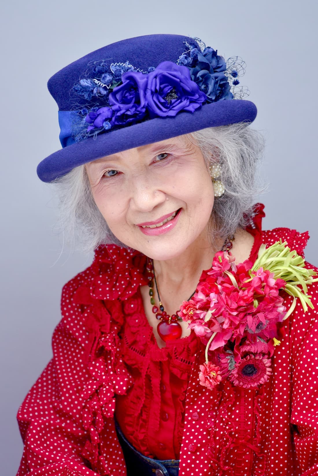 吉村薫子先生の1万人美人に変えたメイク教室