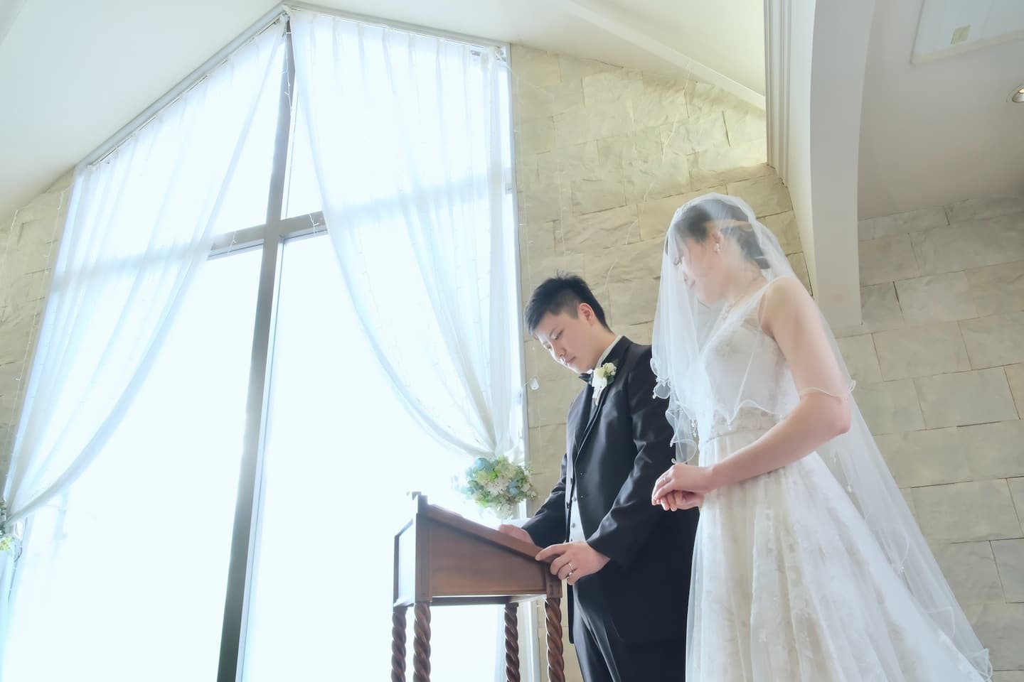 チャペルでのフォトウエディング