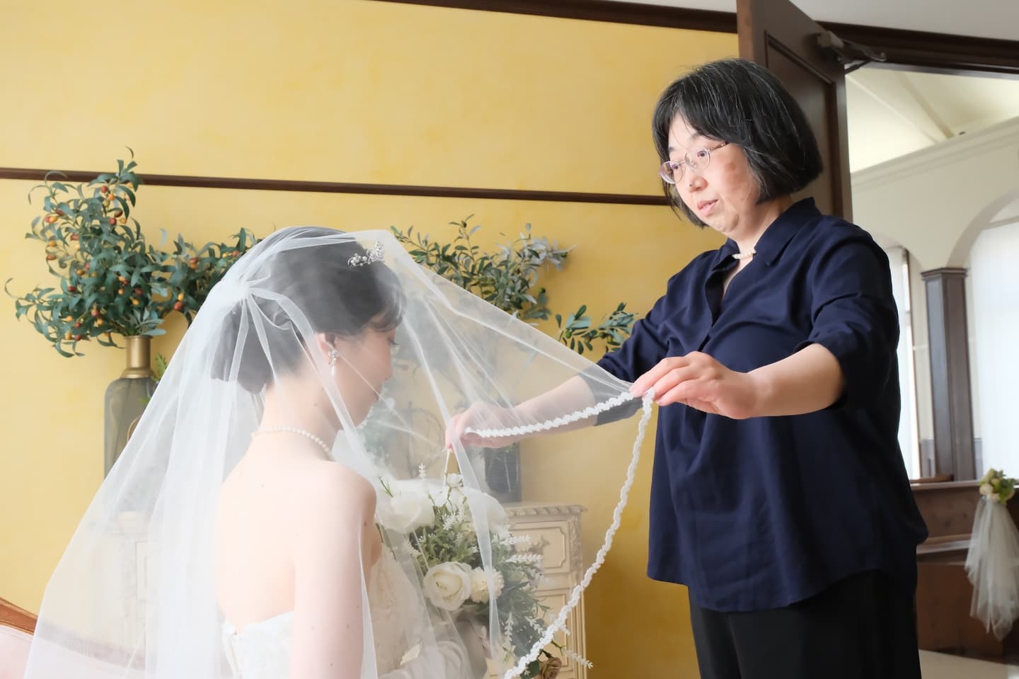 チャペルで結婚式みたいなフォトウエディングの写真