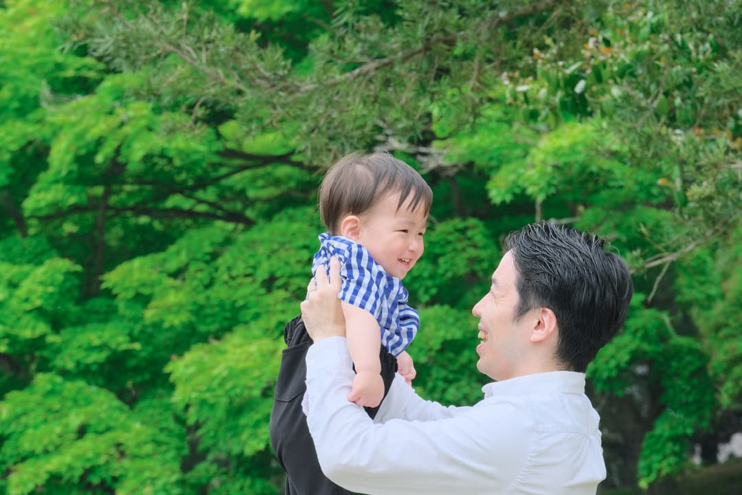 自宅や公園で家族写真