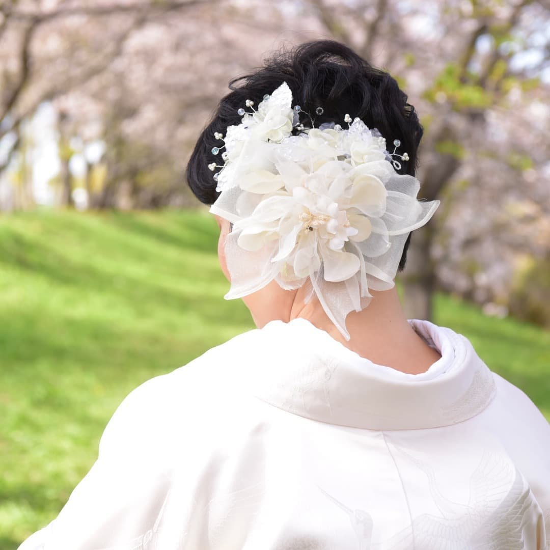 結婚式花嫁和装の髪型洋髪