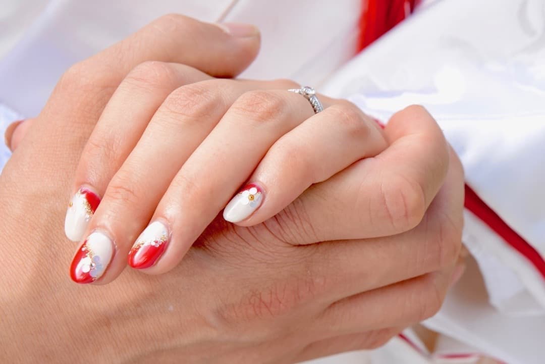 白無垢のネイル 結婚式 前撮り 和装フォトウエディングならキキフォトワークス 公式 白無垢のネイル 結婚式 前撮り 和装フォトウエディングならキキフォトワークス 公式