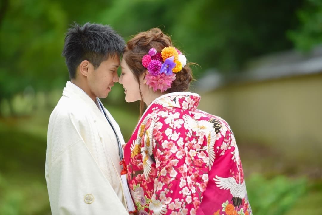 神社で結婚式の洋髪髪型ヘアスタイルの写真