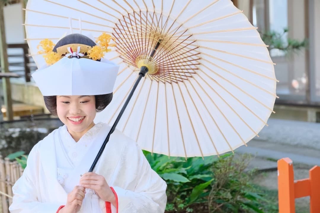 熊野那智大社で結婚式の花嫁