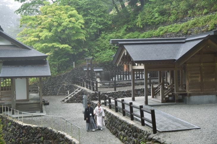 自然社本宮の結婚式の白無垢花嫁