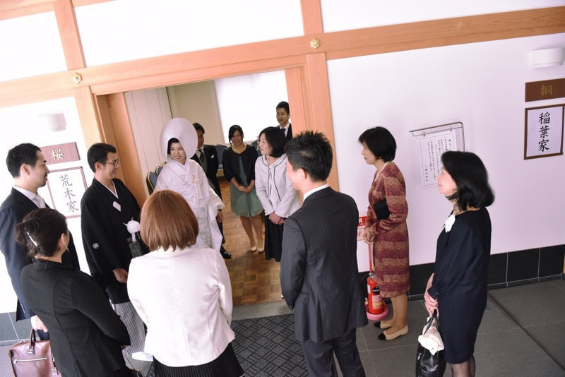 京都の上賀茂神社での神前結婚式の写真