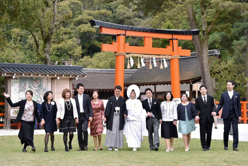 京都の上賀茂神社での神前結婚式の写真