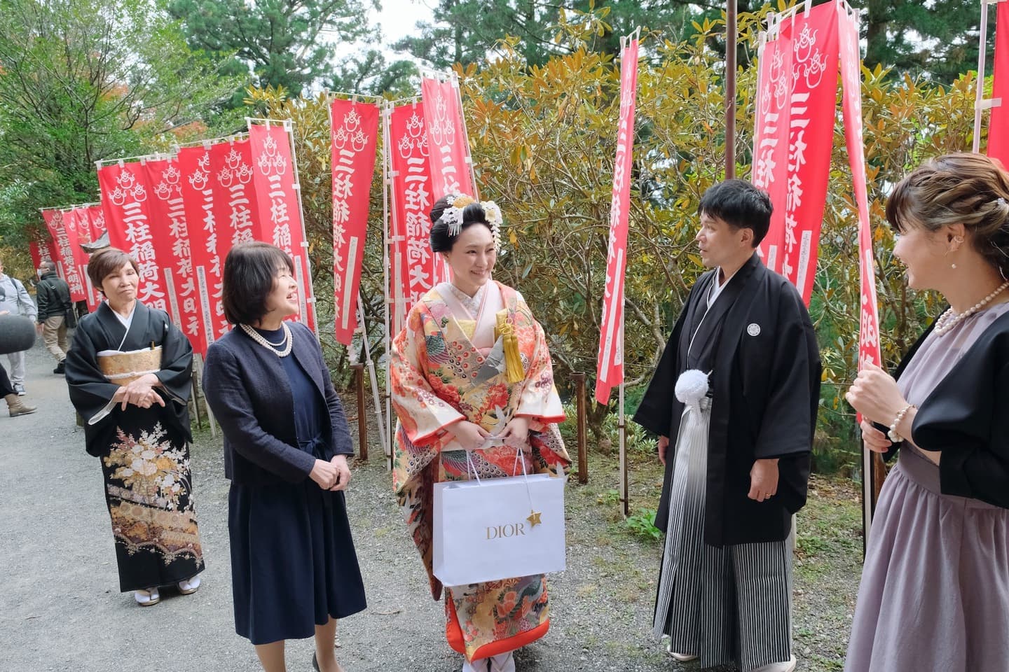 玉置神社で結婚式の花嫁