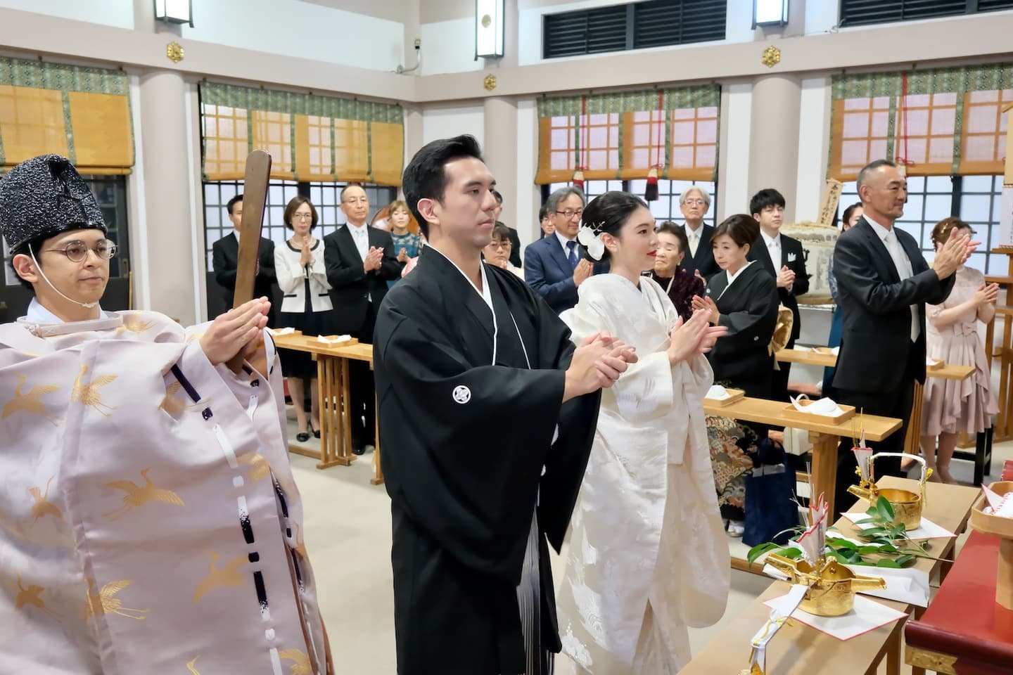 大阪の難波神社での結婚式の写真