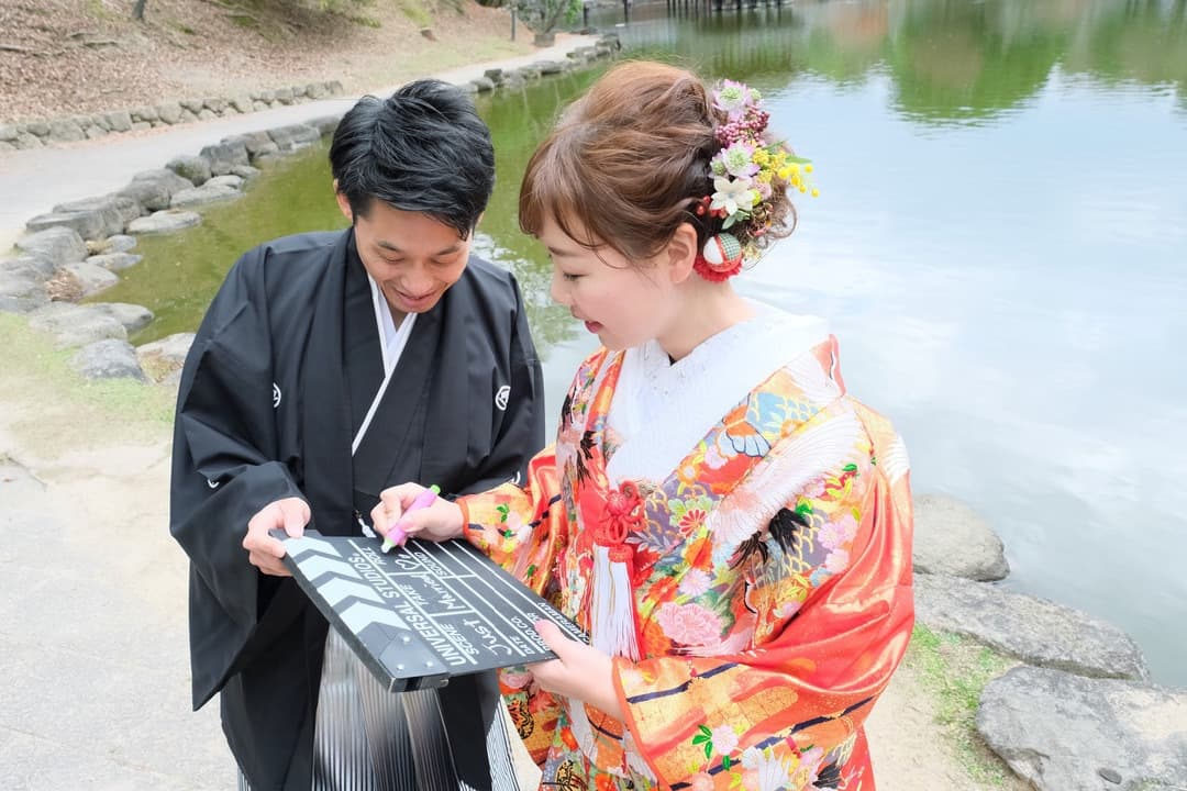 神社で和装の結婚式の写真