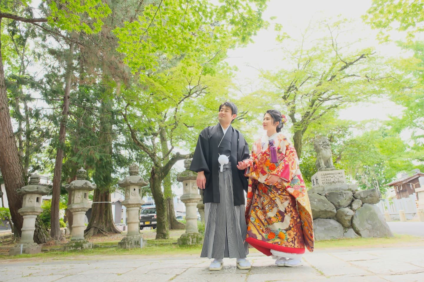 結婚式を挙げた新郎様と新婦様