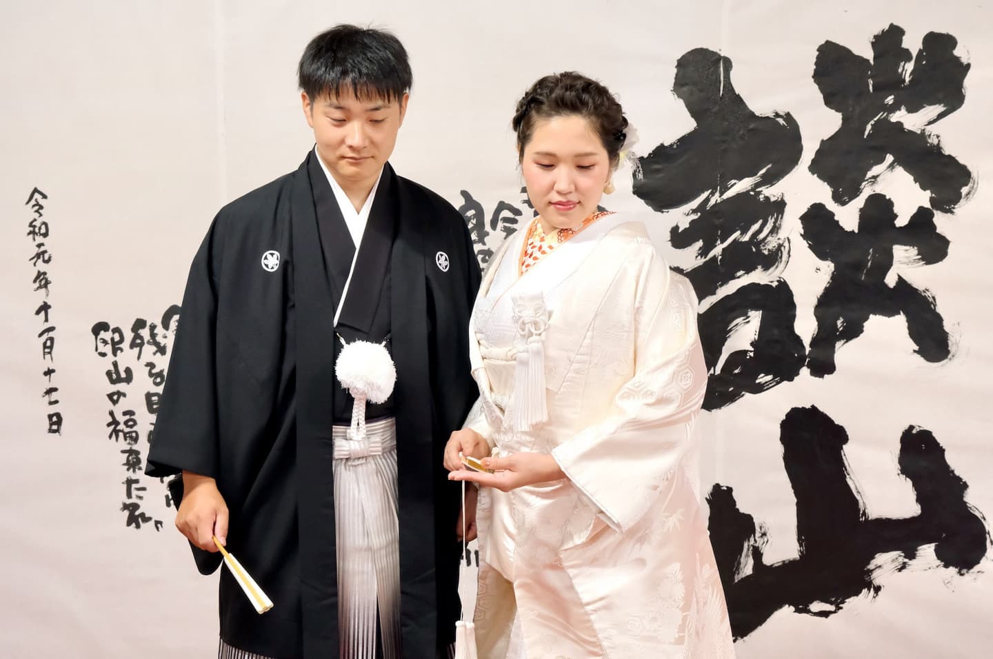 和装衣装で談山神社で結婚式の写真