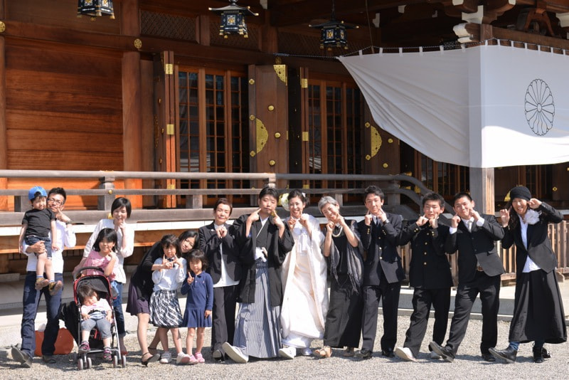 大神神社で結婚式の白無垢の花嫁