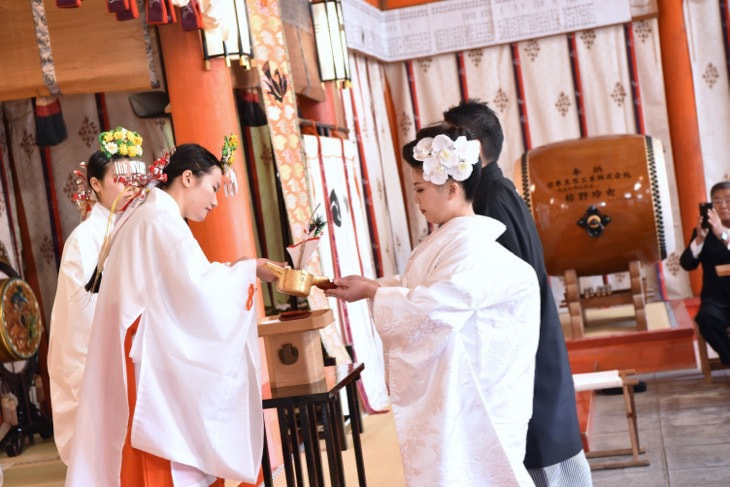 熊野那智大社の結婚式の白無垢洋髪