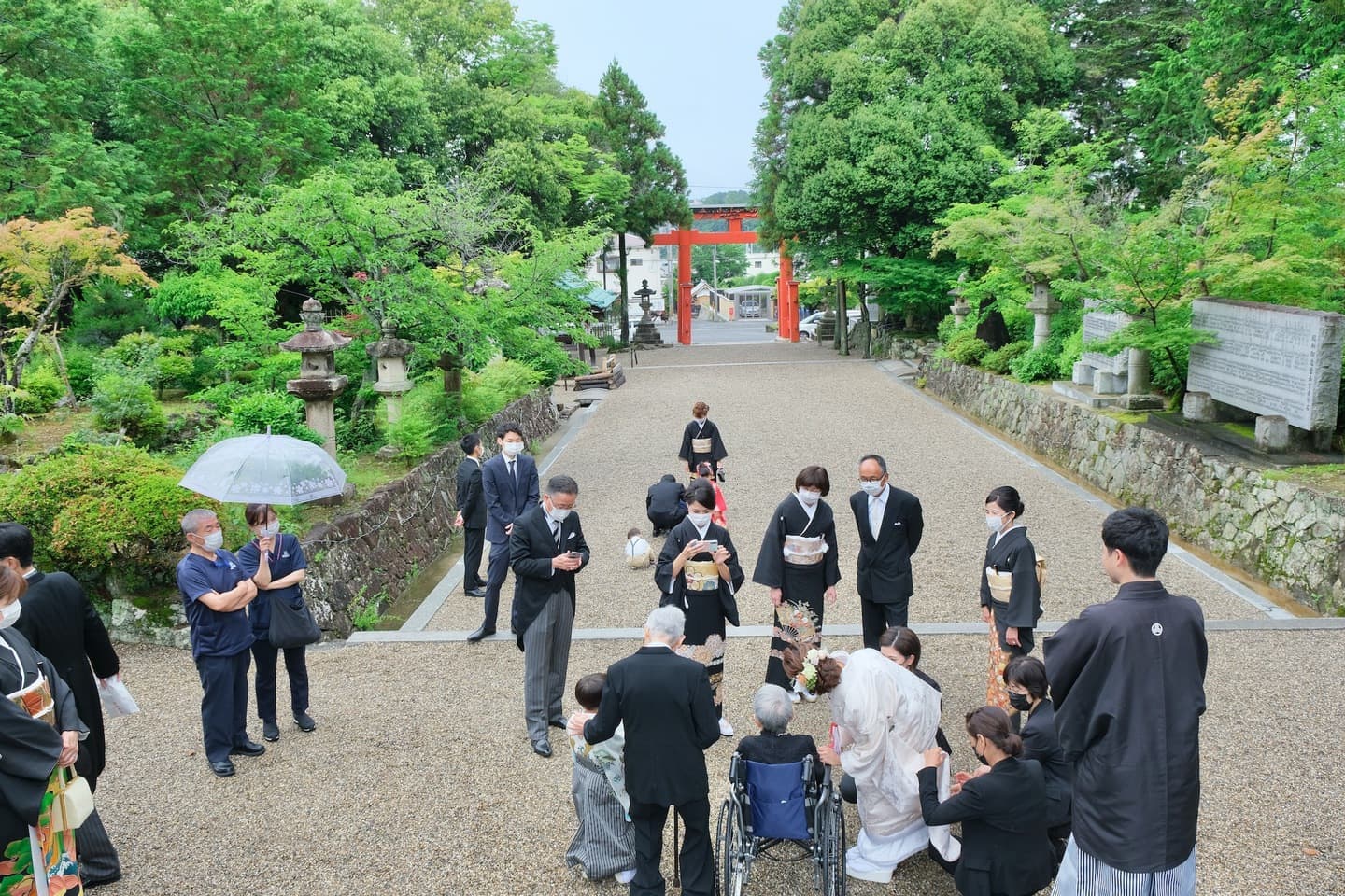 龍田大社で結婚式の花嫁