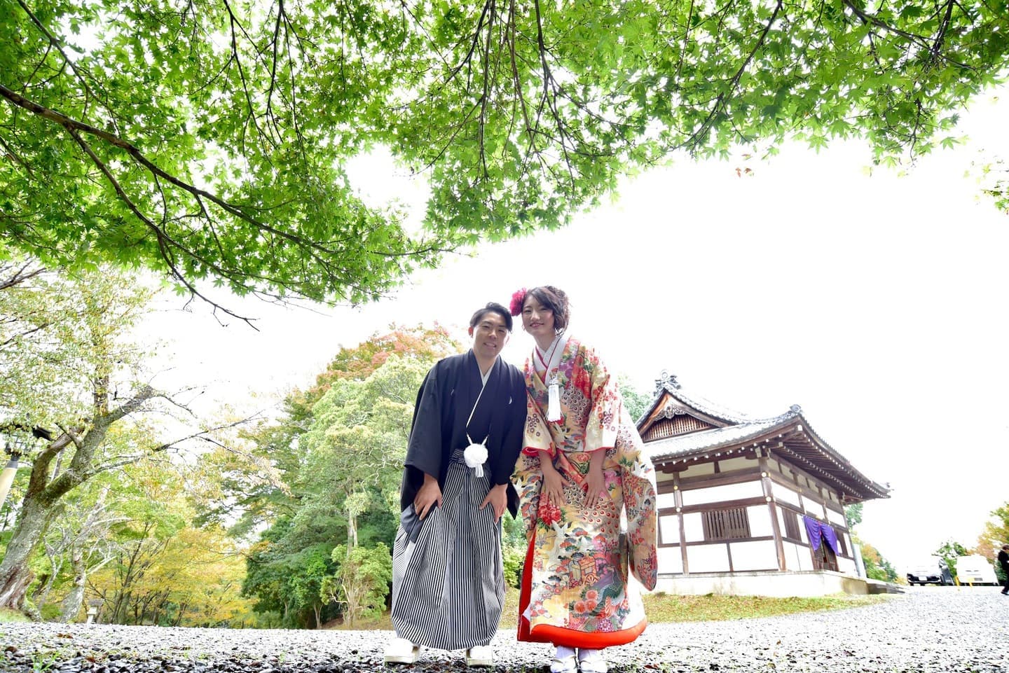 吉野神宮で結婚式の花嫁