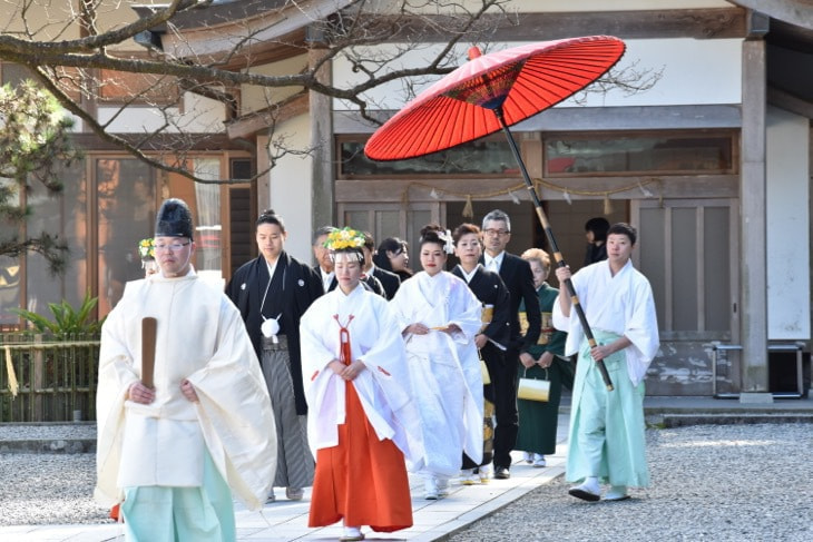 熊野那智大社の結婚式の白無垢洋髪