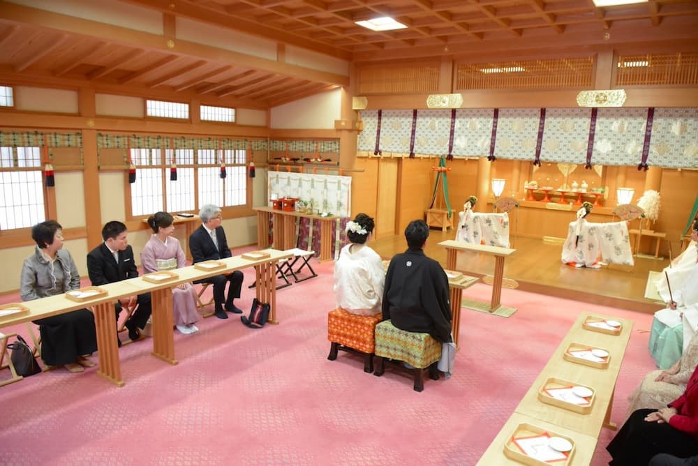 大神神社での結婚式の写真