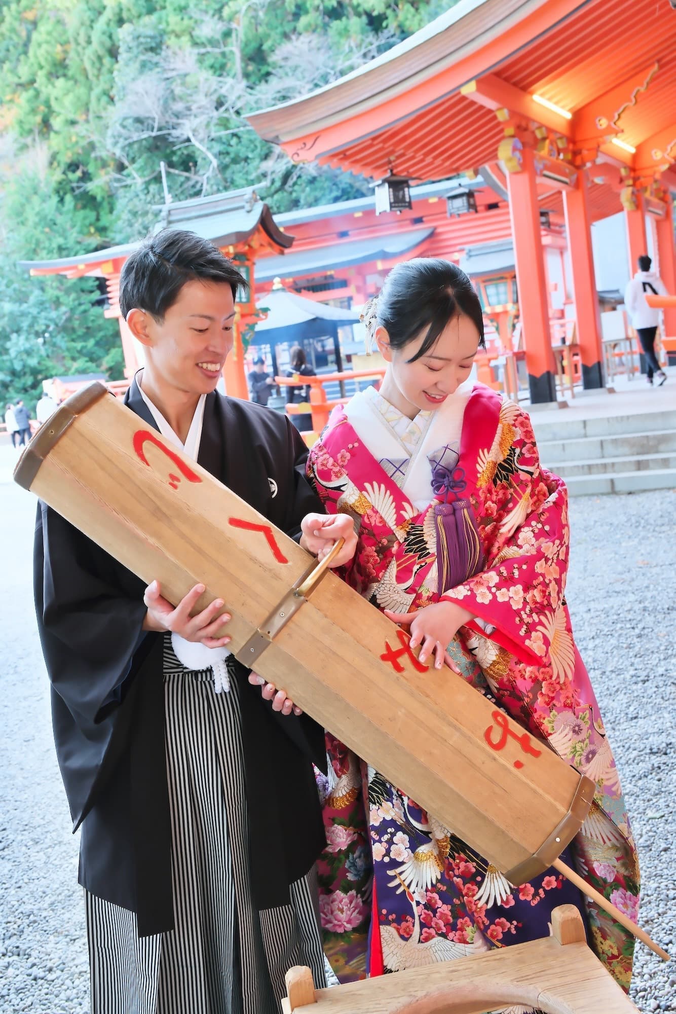 熊野那智大社で結婚式の写真