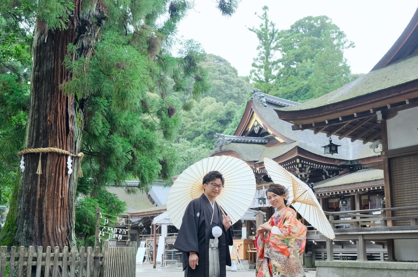 大神神社で和装衣装の結婚式の写真