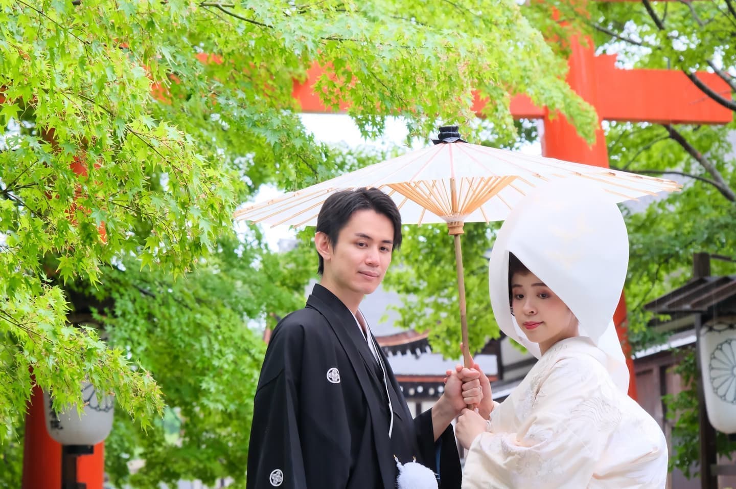 和装衣装で下鴨神社で結婚式の写真