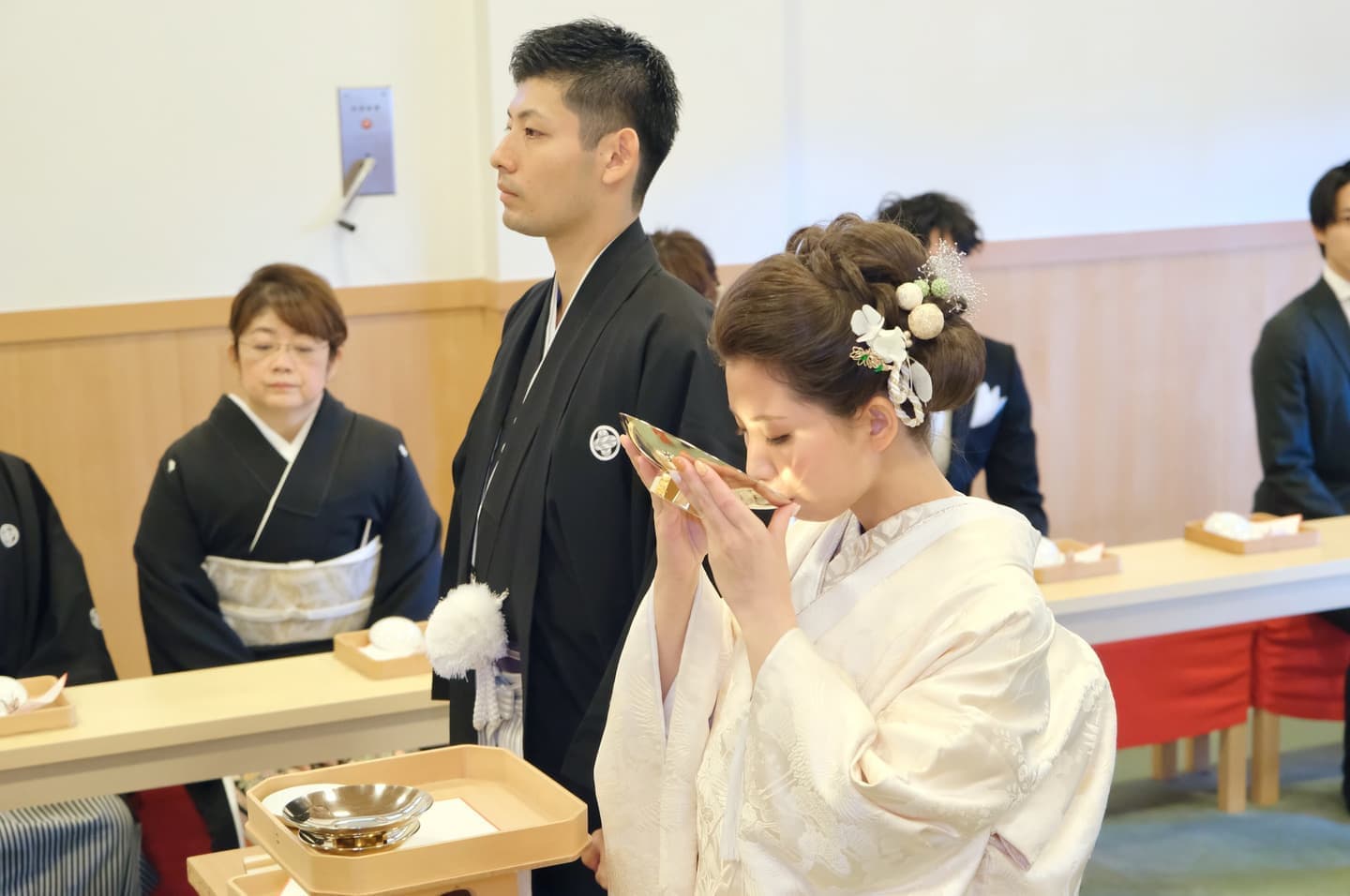 和装衣装で紀州東照宮で結婚式の写真