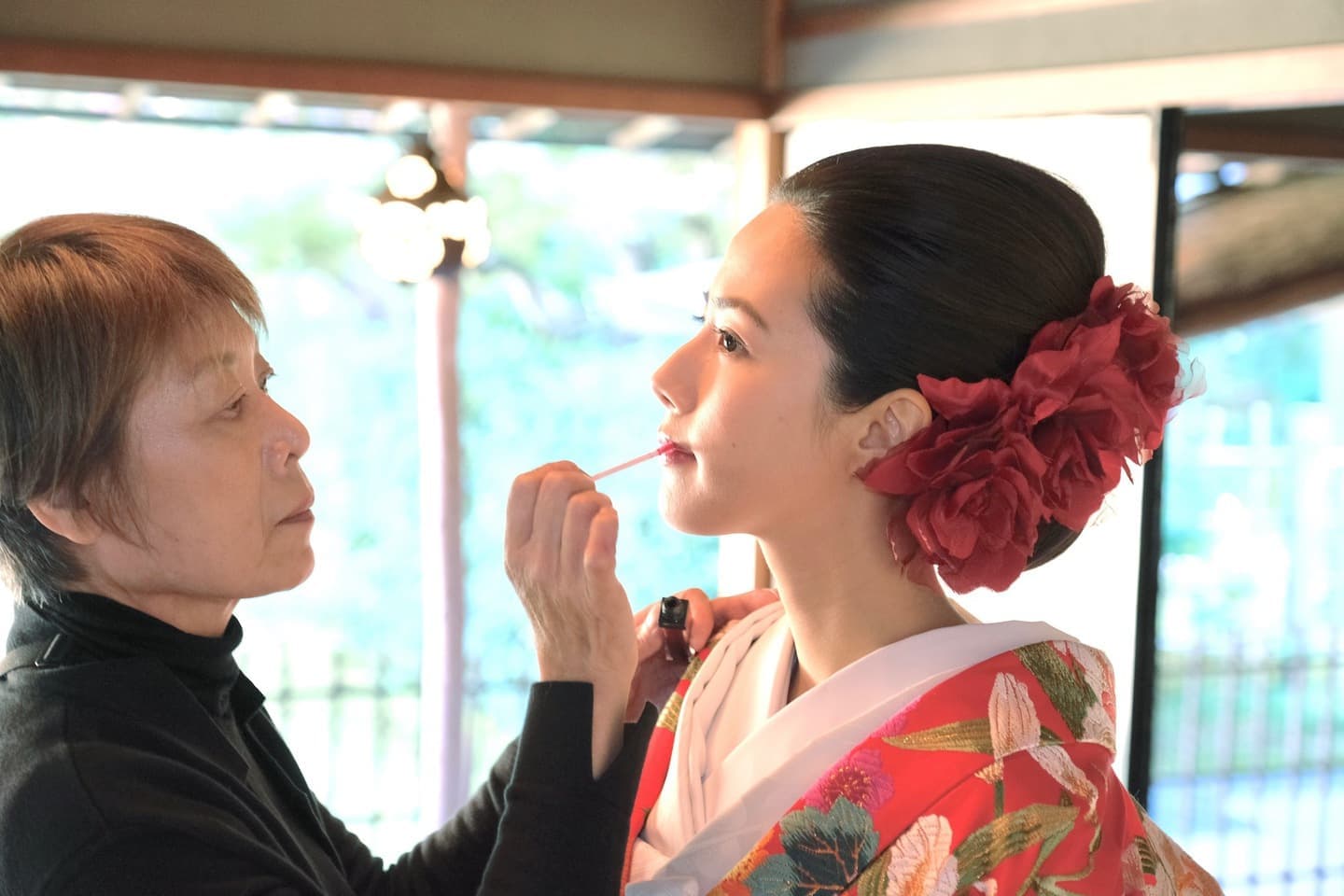 和装衣装で吉田神社で結婚式の写真