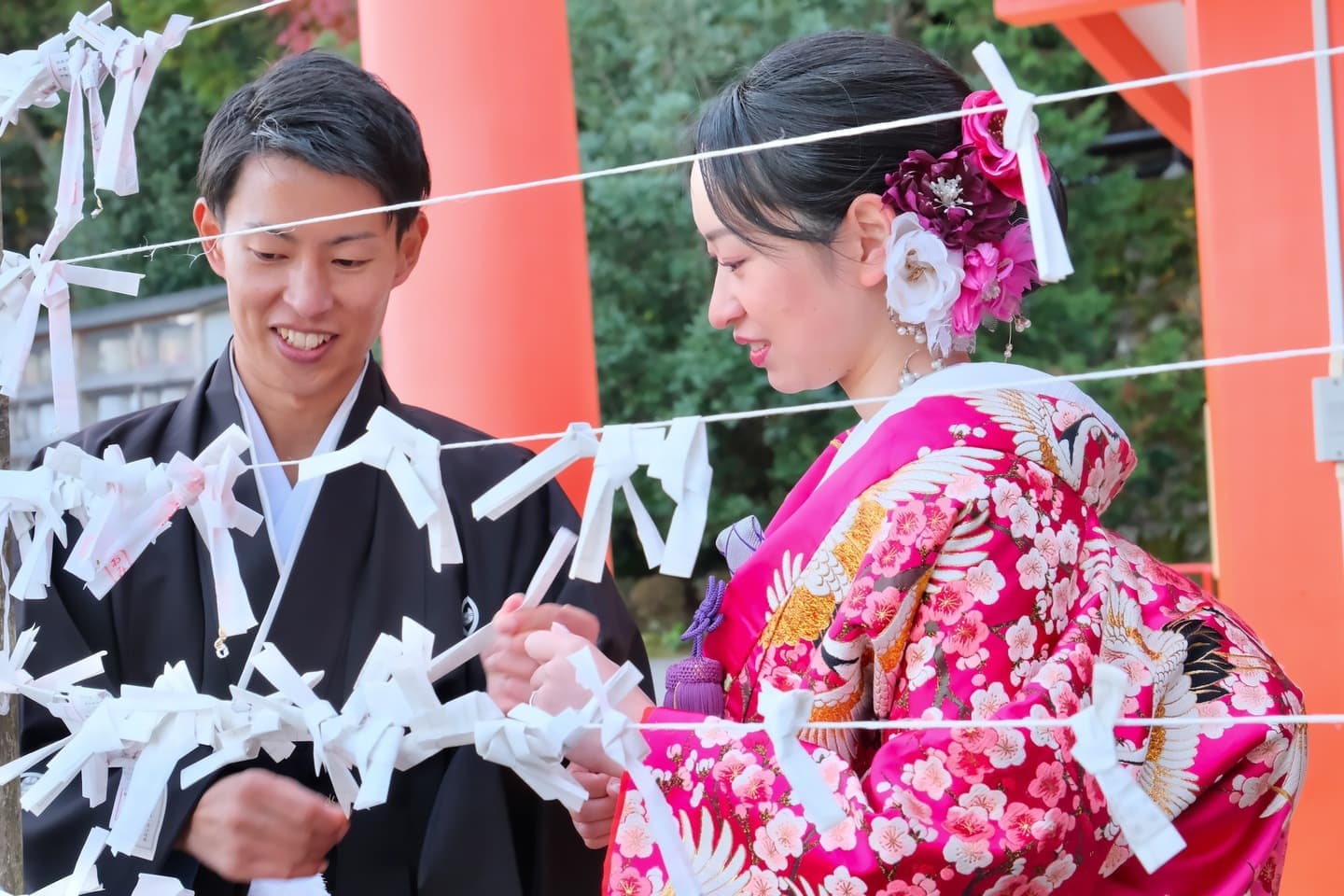 和装衣装で吉田神社で結婚式の写真