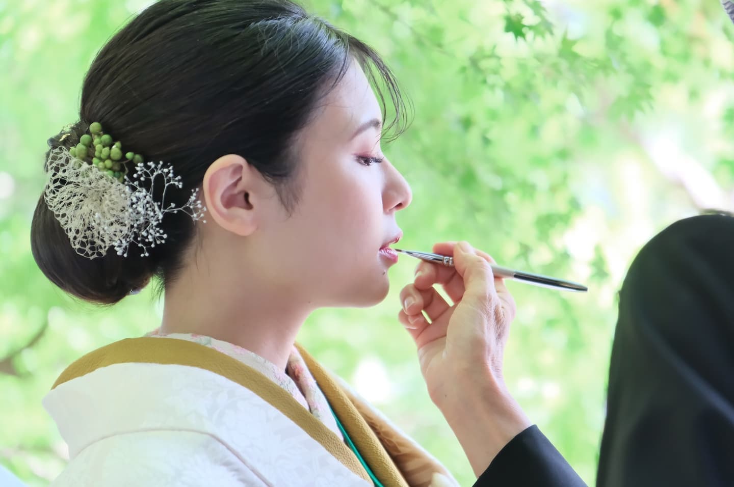 和装衣装で玉津神社で結婚式の写真