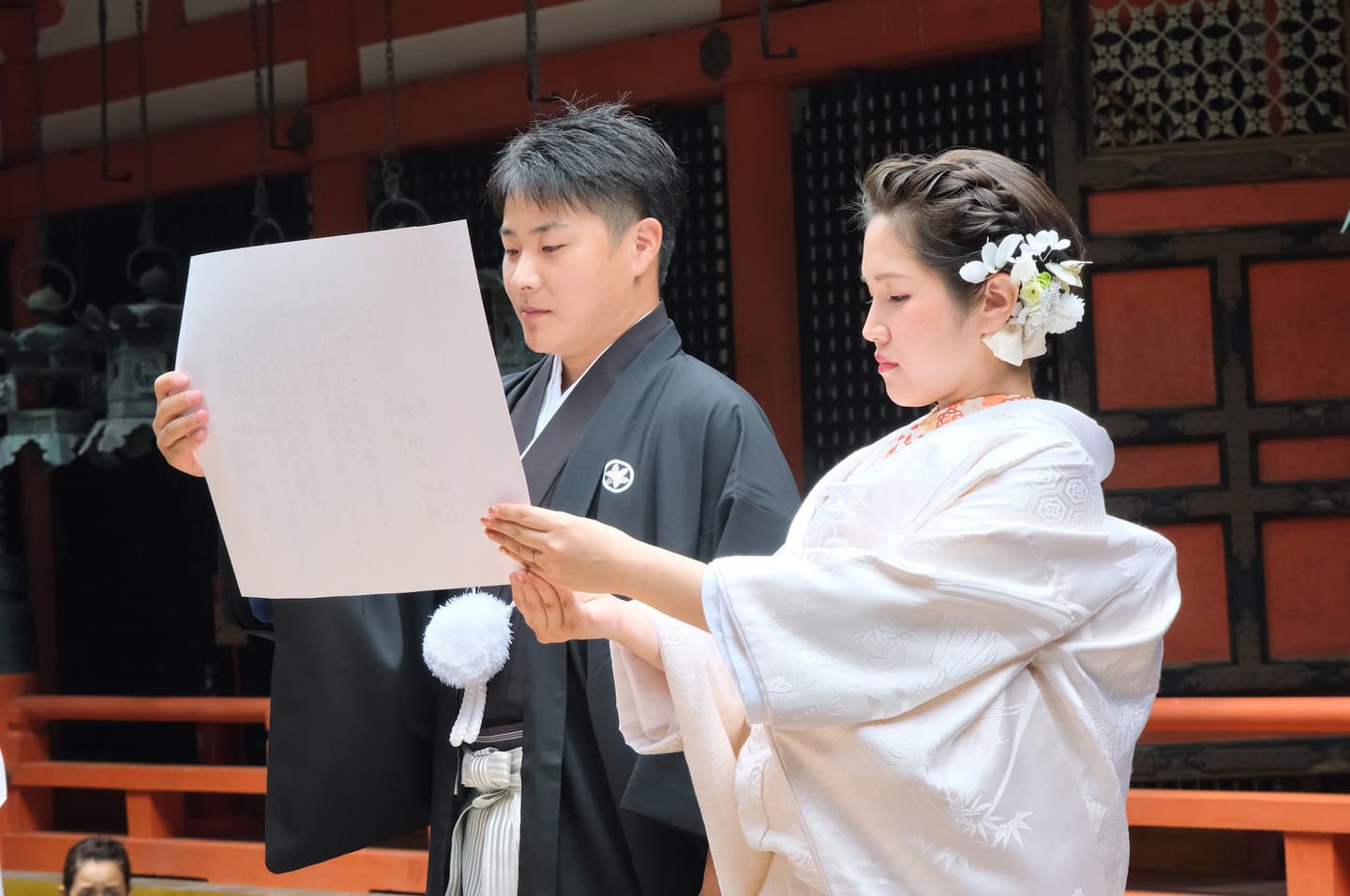 和装衣装で談山神社で結婚式の写真