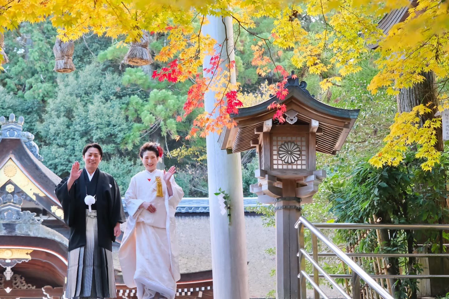 和装着物での神社結婚式写真