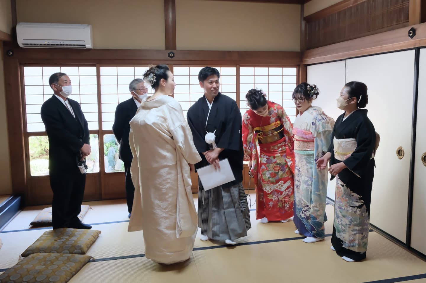 御香宮神社 結婚式 着付け風景