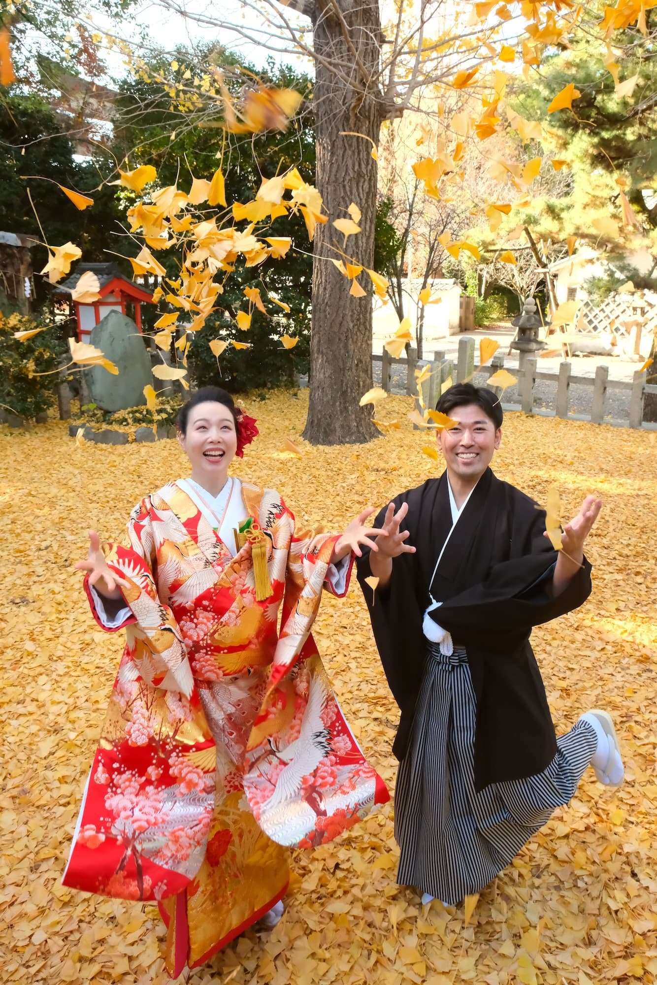 御香宮神社で結婚式の色打掛