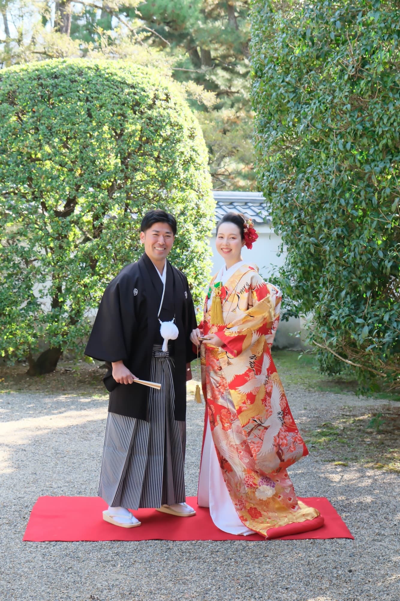 御香宮神社で結婚式の色打掛の花嫁