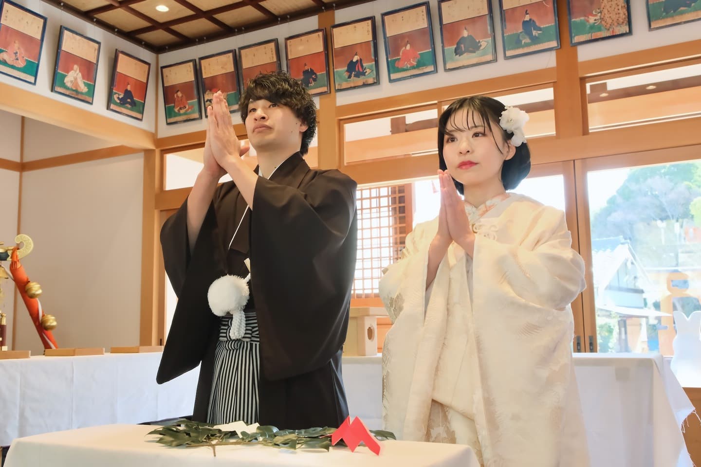 和装衣装で玉津島神社で結婚式の花嫁